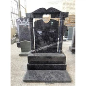 Szív kivágott lombkorona emlékmű